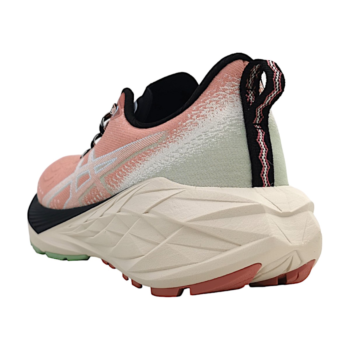 Asics Novablast TR 1012B654 Rosa 250 Nature Rose Asics Novablast TR 1012B654 Rosa 250 Nature Rose