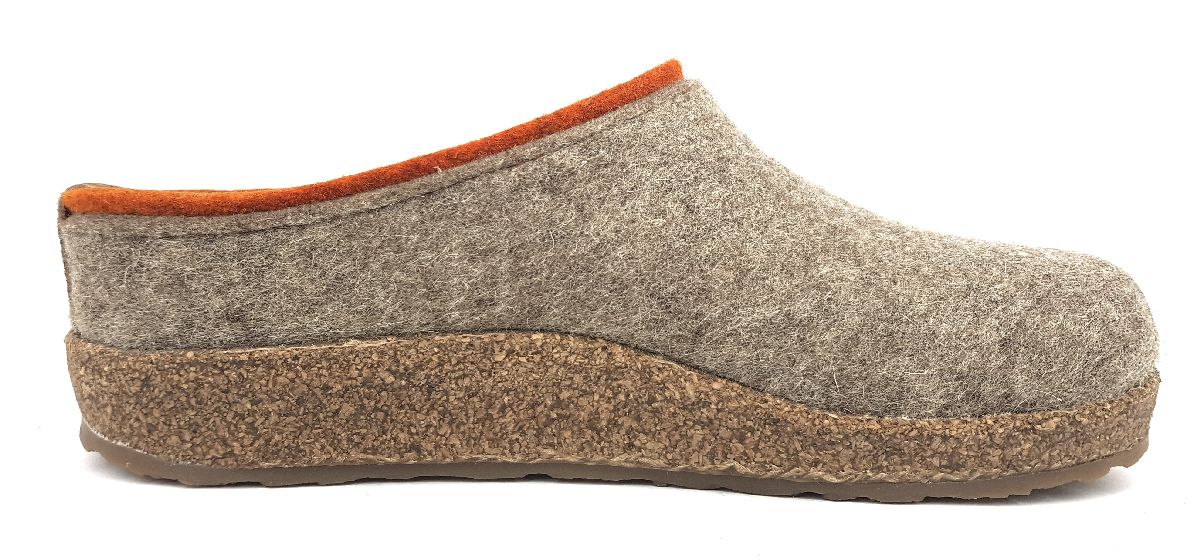 Haflinger Grizzly Kris 711056 Braun 550 Torf Haflinger Grizzly Kris 711056 Braun 550 Torf